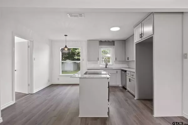 123 Hickory Street, Pittsburg, TX 75686