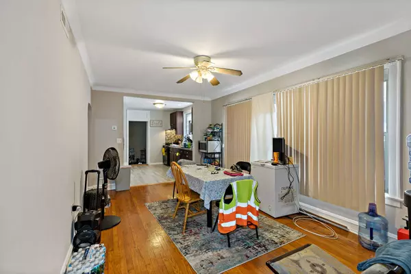 8130 S Marshfield AVE, Chicago, IL 60620