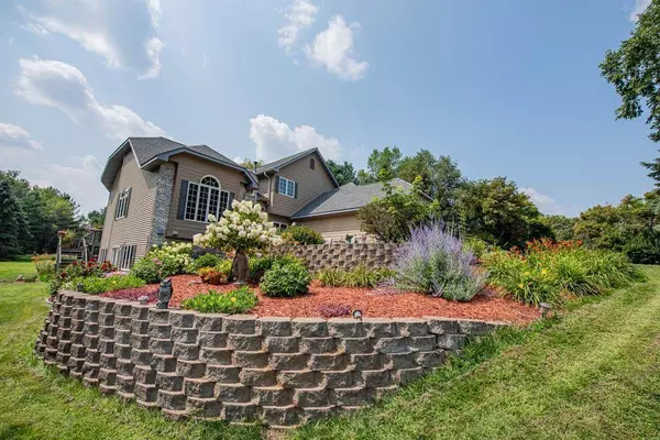 9605 57th ST N, Lake Elmo, MN 55042