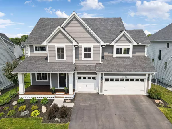 5209 Boulder DR, Chaska, MN 55318