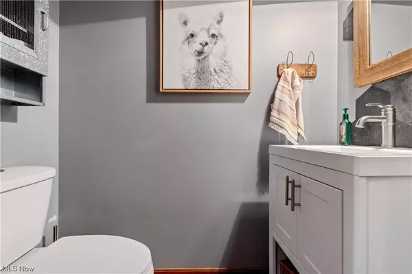 6465 Harborview AVE NW, Canton, OH 44718