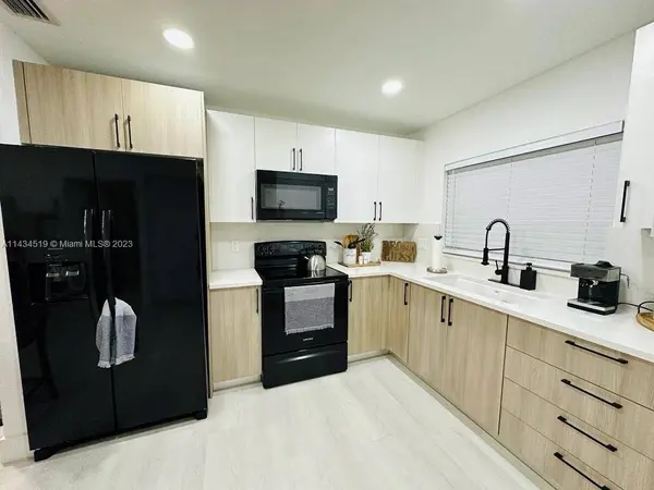 20302 NW 28th Ct #20302, Miami Gardens, FL 33056