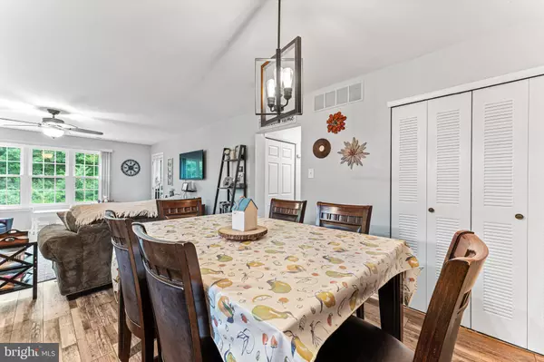 725 SEDGEWICK CT, Sewell, NJ 08080