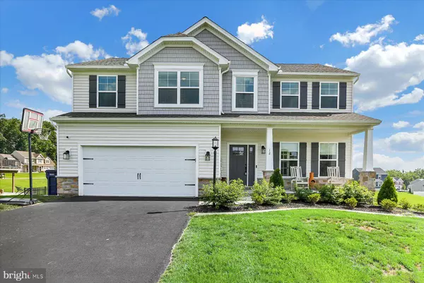 12 HEATHER LN, East Berlin, PA 17316