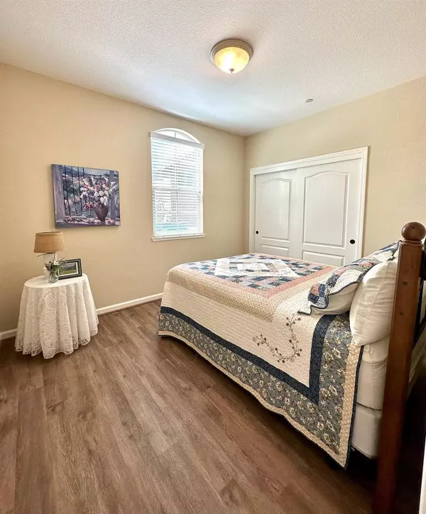 1009 Cabris LN, Roseville, CA 95747