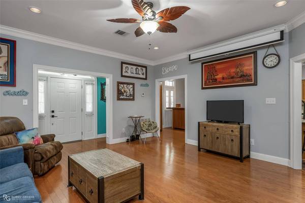 2098 Woodlake Drive, Benton, LA 71006