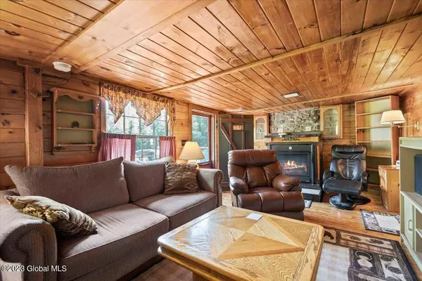 24 Sullivan Way, Minerva, NY 12851