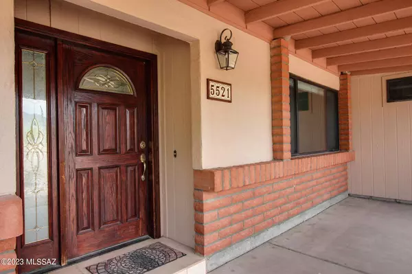 5521 W Placita Llanura, Tucson, AZ 85745