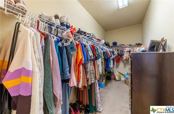 734 Cornflower CT, New Braunfels, TX 78130