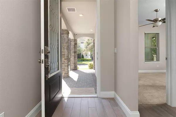 8378 VIVARO ISLE WAY, Windermere, FL 34786