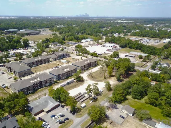 7720 E Houston RD, Houston, TX 77028