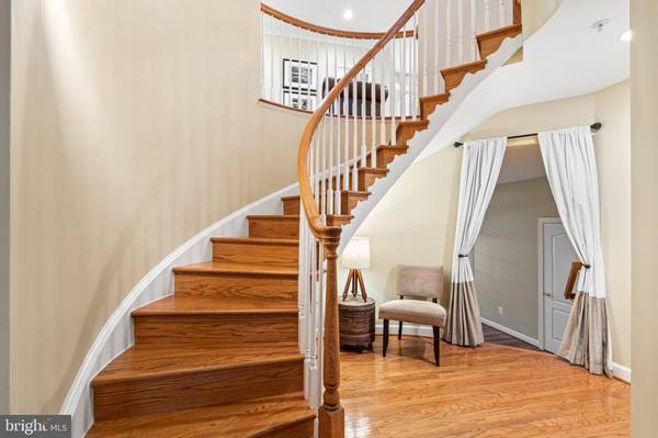 7717 SPOLETO LN #7, Mclean, VA 22102