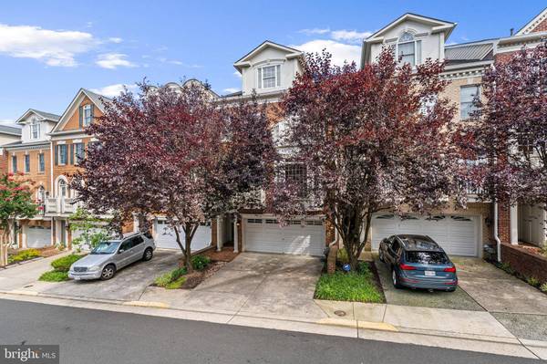 7717 SPOLETO LN #7, Mclean, VA 22102