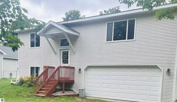 237 Cayo Drive, Buckley, MI 49620