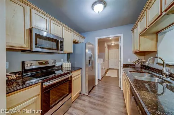 4354 Deeside Drive, Brighton, MI 48116