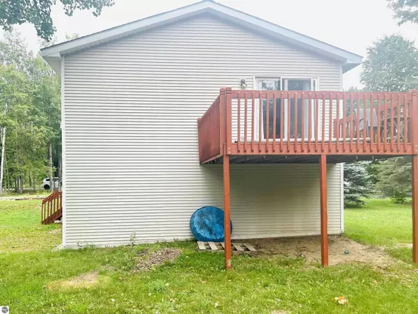 237 Cayo Drive, Buckley, MI 49620