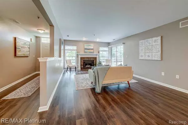 4354 Deeside Drive, Brighton, MI 48116