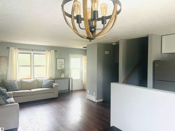 2013 Sparling Road, Kingsley, MI 49649