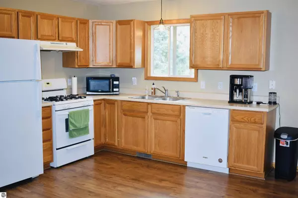 237 Cayo Drive, Buckley, MI 49620