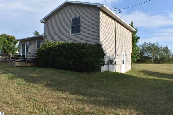 2013 Sparling Road, Kingsley, MI 49649