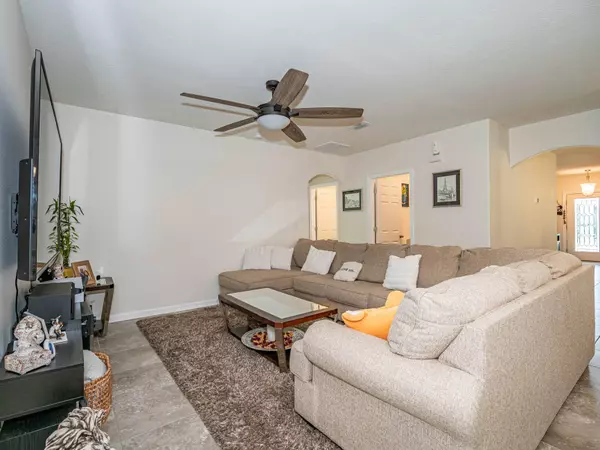 3432 Whimsical CIR, Rockledge, FL 32955