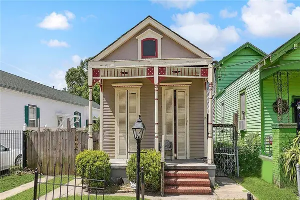 8326 GREEN ST, New Orleans, LA 70118