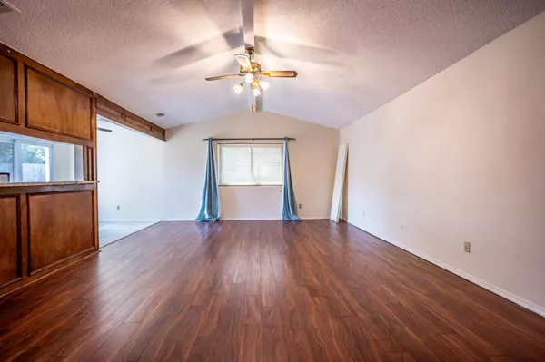 3940 Windflower Lane, Fort Worth, TX 76137