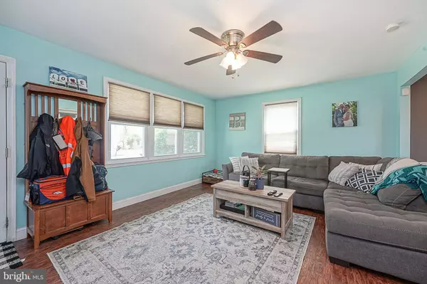 411 ELM AVE, Woodbury, NJ 08096