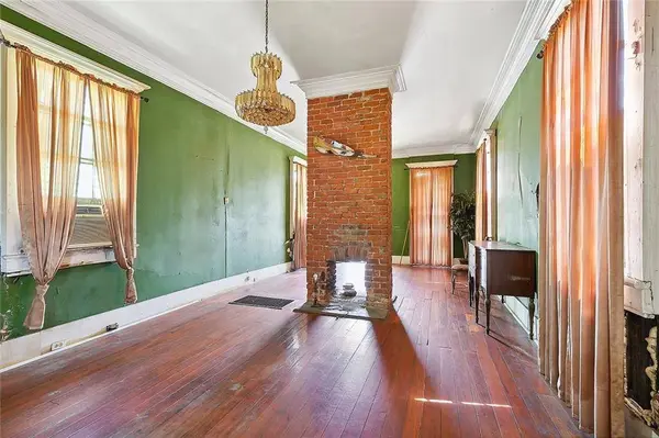 8326 GREEN ST, New Orleans, LA 70118