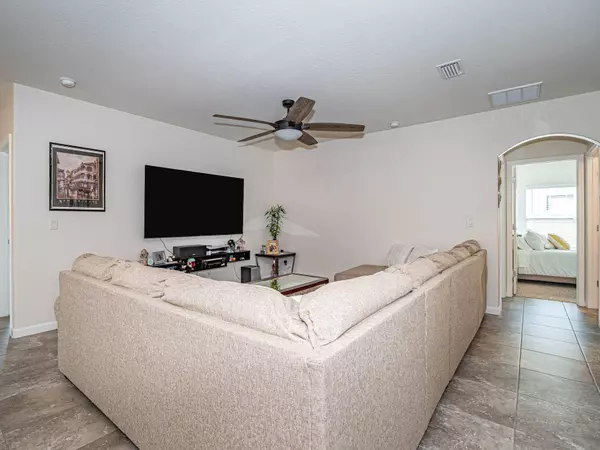 3432 Whimsical CIR, Rockledge, FL 32955