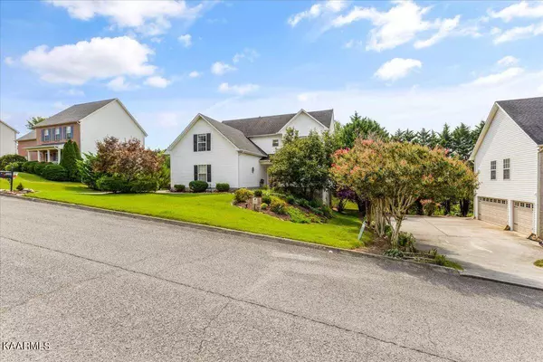 5662 Eagle Crest LN, Knoxville, TN 37921