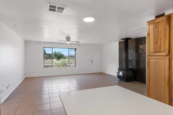 855 N Paradise LN, Apple Valley, UT 84737