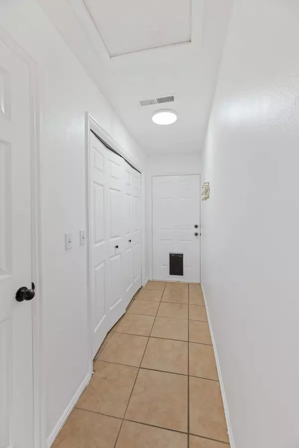 855 N Paradise LN, Apple Valley, UT 84737