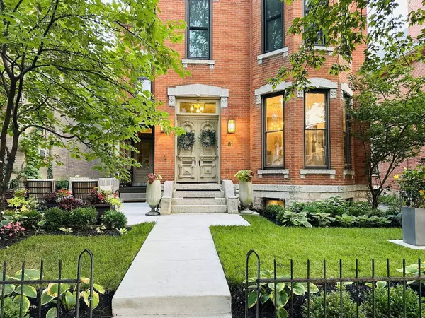 61 W 2nd Avenue, Columbus, OH 43201