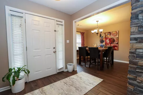 7404 Deerwood Drive, Paragould, AR 72450