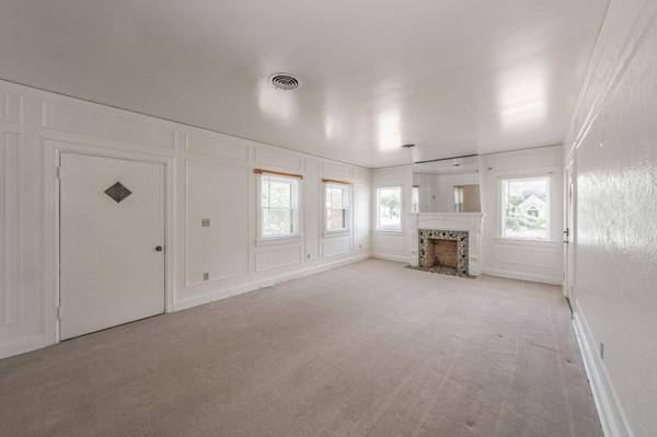 2100 Stanley Avenue, Fort Worth, TX 76110