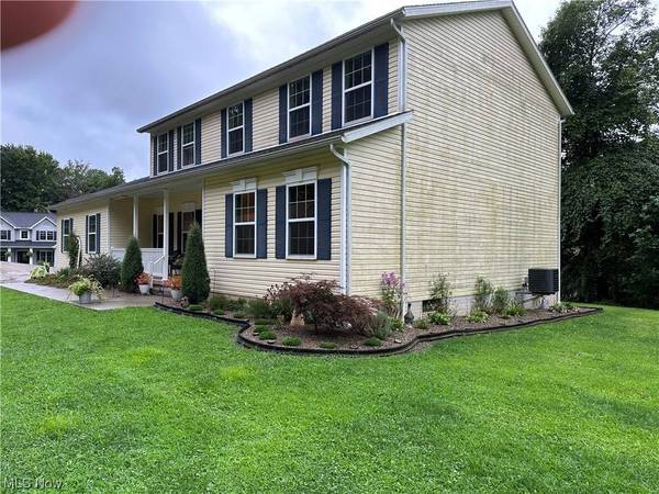 80 Oakcrest DR, Woodsfield, OH 43793