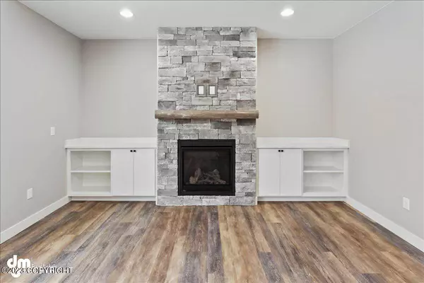 1141 W Bluff View DR, Wasilla, AK 99654