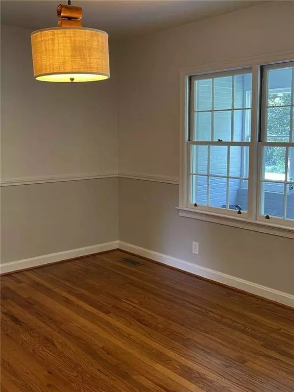 2253 Eastway RD, Decatur, GA 30033