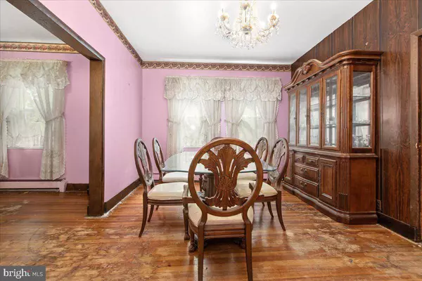 2215 SULPHUR SPRING RD, Halethorpe, MD 21227