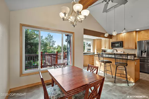 9644 Nulato CIR, Eagle River, AK 99577