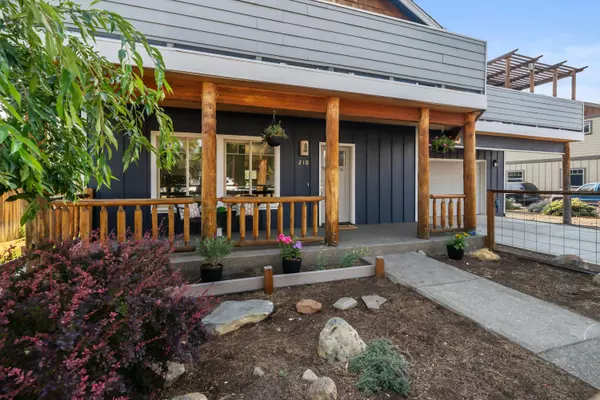 210 N Maple St, Sisters, OR 97759