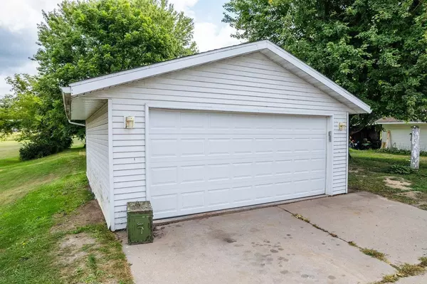 108 Madison Street, Rock Springs, WI 53961