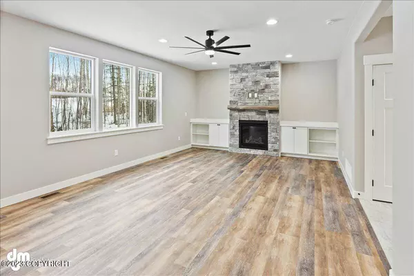 1141 W Bluff View DR, Wasilla, AK 99654