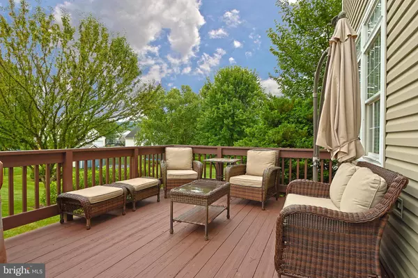 1571 TOURSDALE DR, Easton, PA 18045