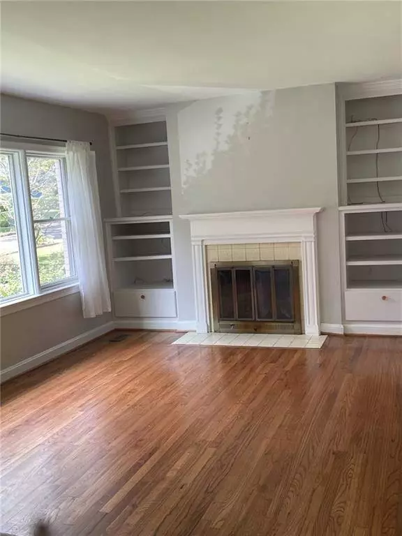 2253 Eastway RD, Decatur, GA 30033