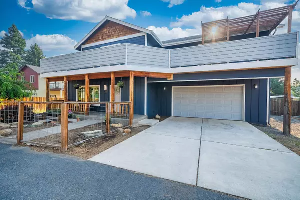 210 N Maple St, Sisters, OR 97759