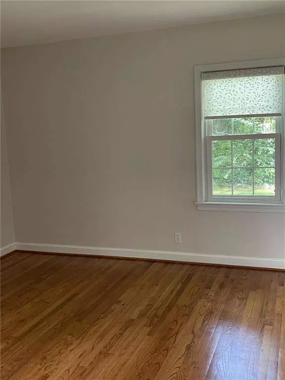 2253 Eastway RD, Decatur, GA 30033