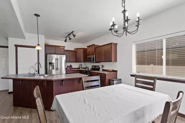 12318 W Farnsworth Ave, Post Falls, ID 83854