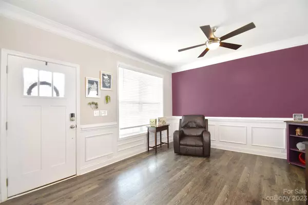 142 Chance RD, Mooresville, NC 28115